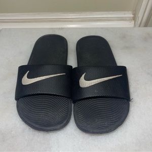Boy’s Nike Footwear Slides Sandals Black w/ Nylon Swoosh